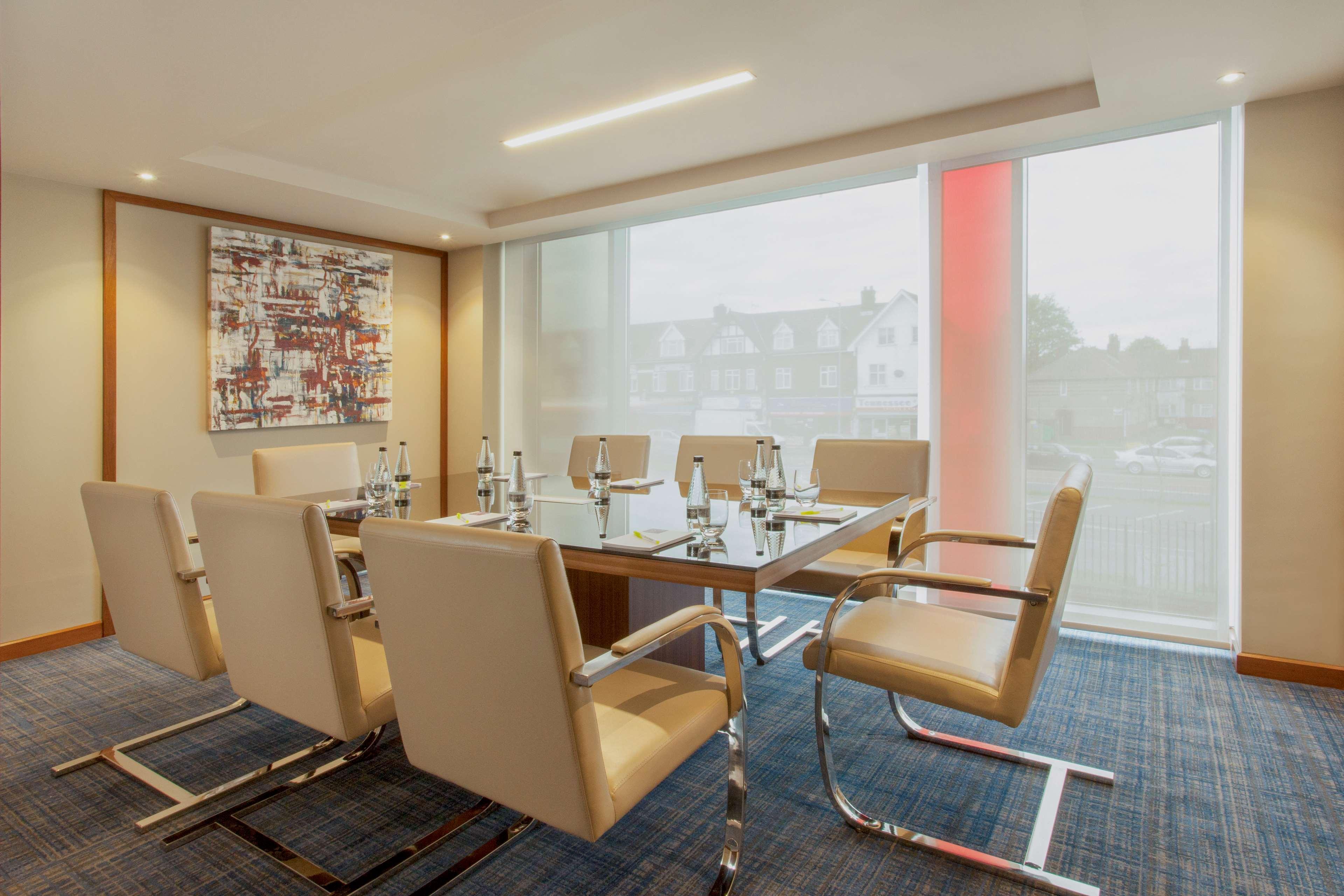 Hyatt Place West London Hayes Ґіллінґдон Екстер'єр фото