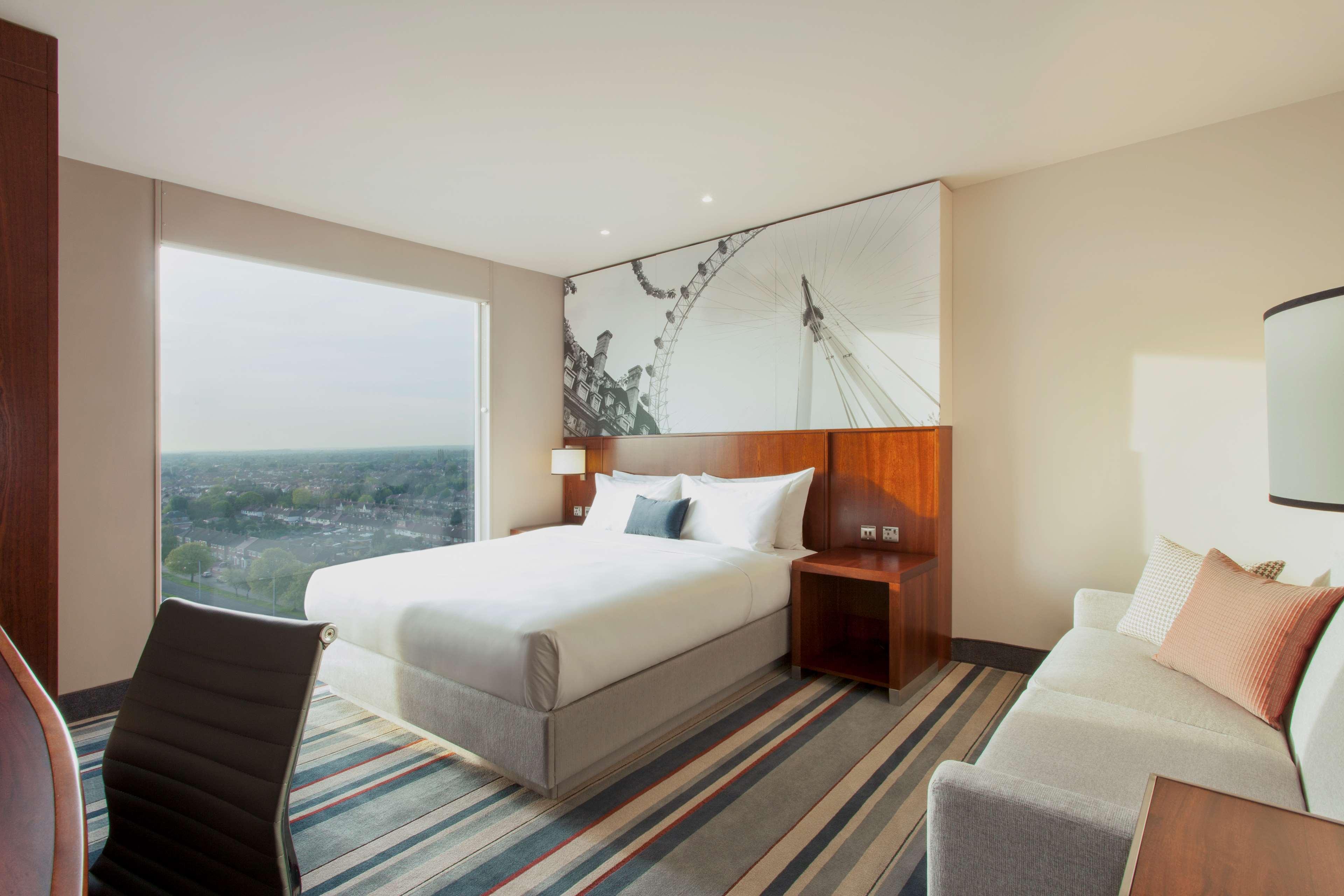 Hyatt Place West London Hayes Ґіллінґдон Екстер'єр фото